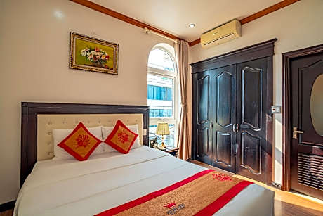 Superior Room with City View - Non-Smoking