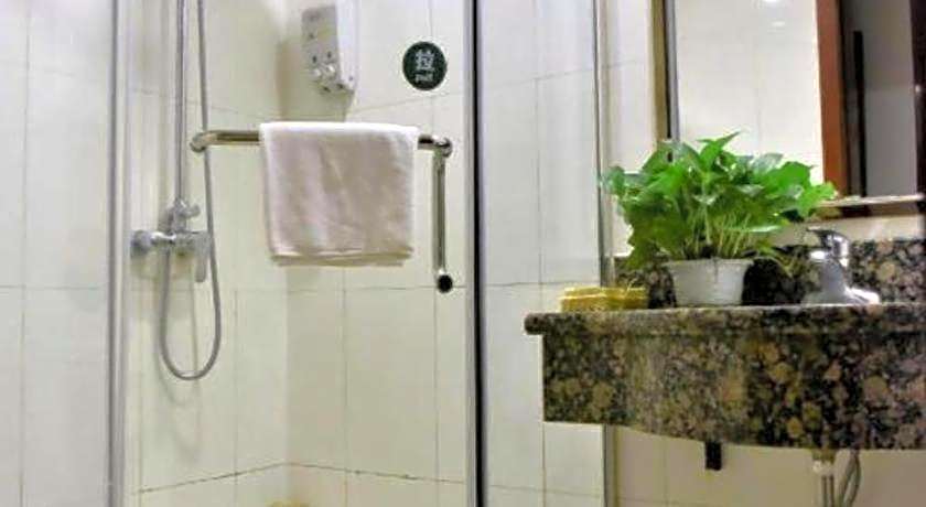 GreenTree Inn TianJin DaBeiYuan Business Hotel – Tianjin, GA