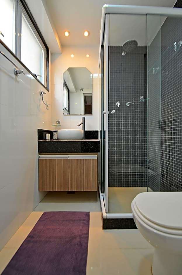 Comfortable 3 Bedrooms: Side Sea View