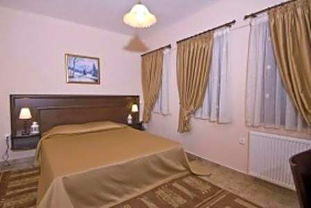 Zdjęcie 1 z 4 — Double Room with Fireplace
