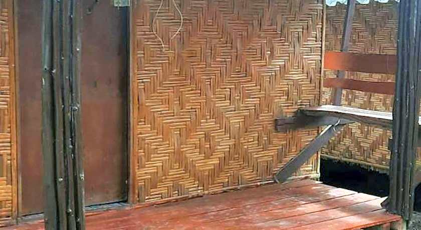 Chill Chill Long Beach Hostel