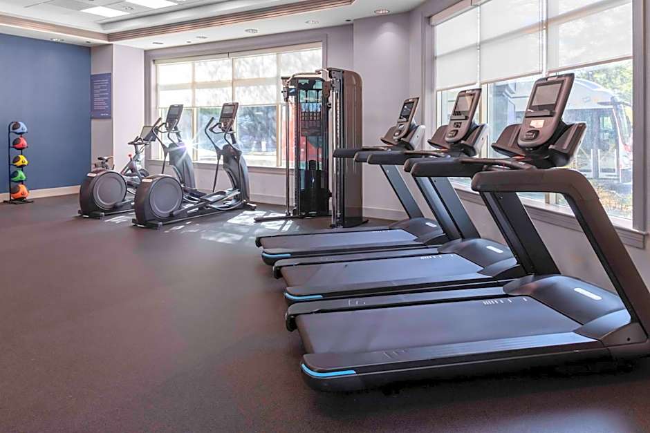 Hampton Inn By Hilton & Suites Arlington Crystal City DCA