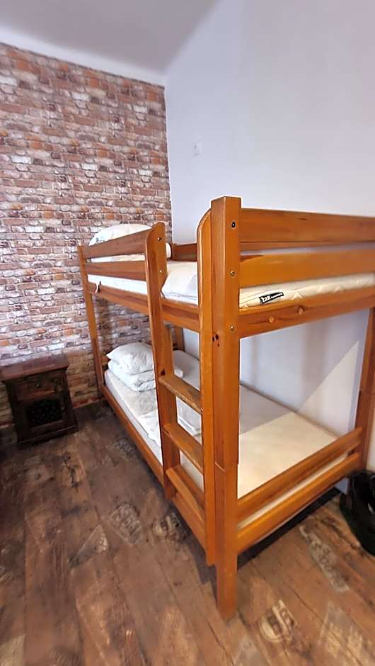 Chmielna 5 Rooms & Apartments