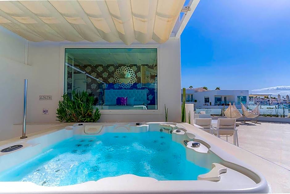 Lani's Suites de Luxe - Adults Only