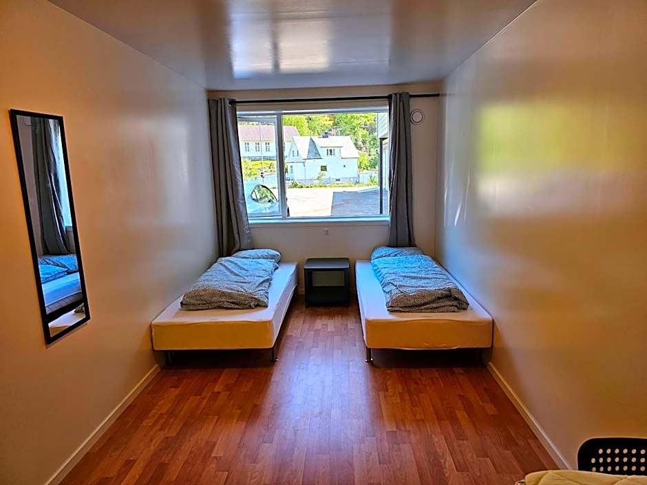 Brufjell Hostel & Parking