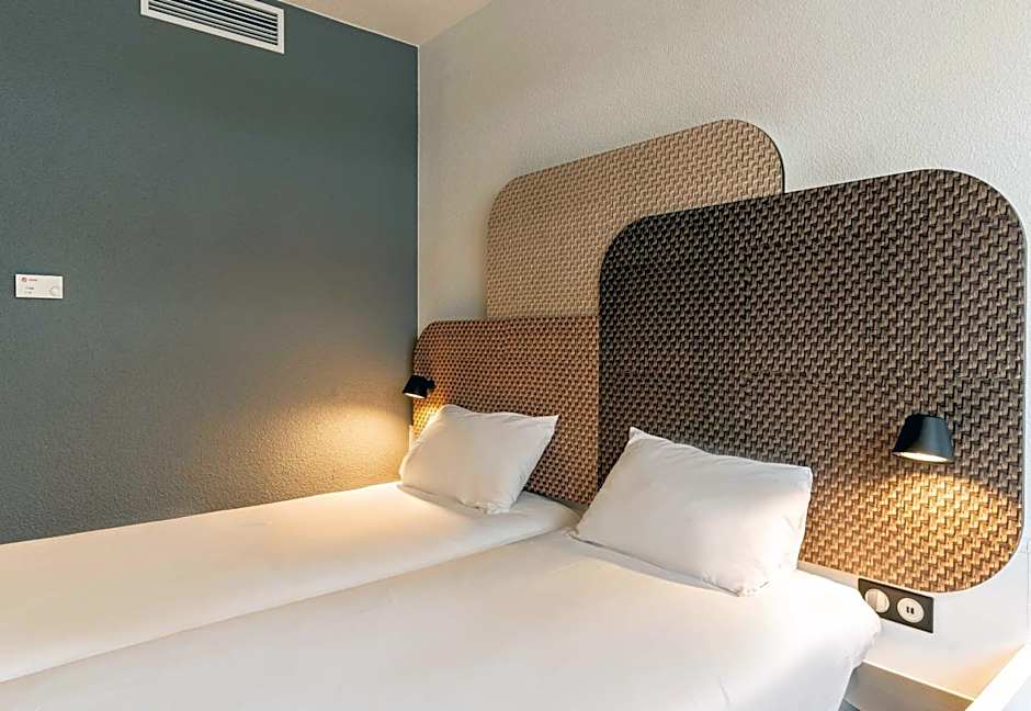 B&B HOTEL Chartres Centre Cathédrale 3 étoiles