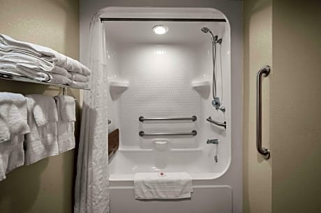 2 Queen Beds, Nonsmoking, Accessible