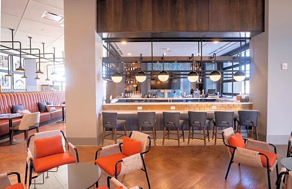 Hotel Indigo - Columbus at Riverfront Place By IHG