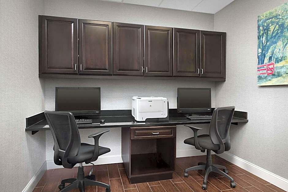 Hampton Inn By Hilton Statesboro