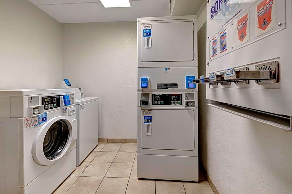 Motel 6-Lakeville, MN - South - Lakeville