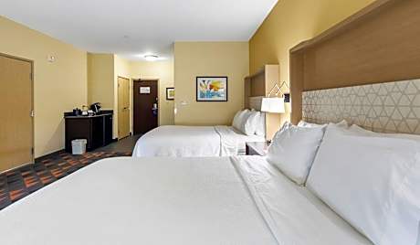 Standard Room with Two Queen Beds