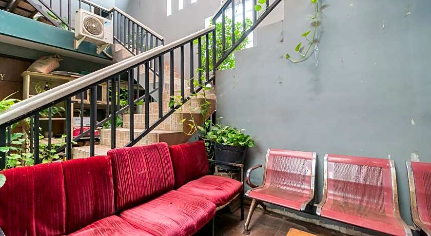 Safaraz Garden near Galaxy Bekasi Mitra RedDoorz