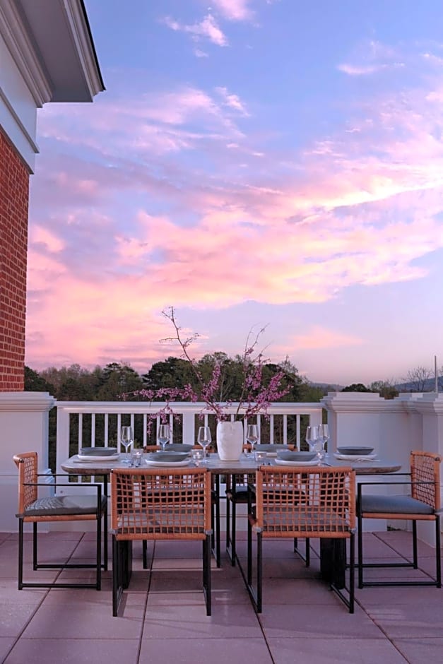 Kimpton - The Forum Hotel By IHG