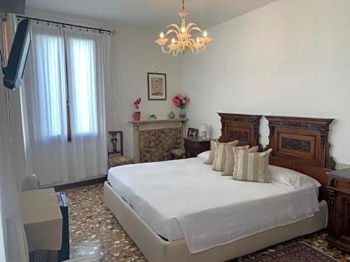 B&B Al Teatro with canal view
