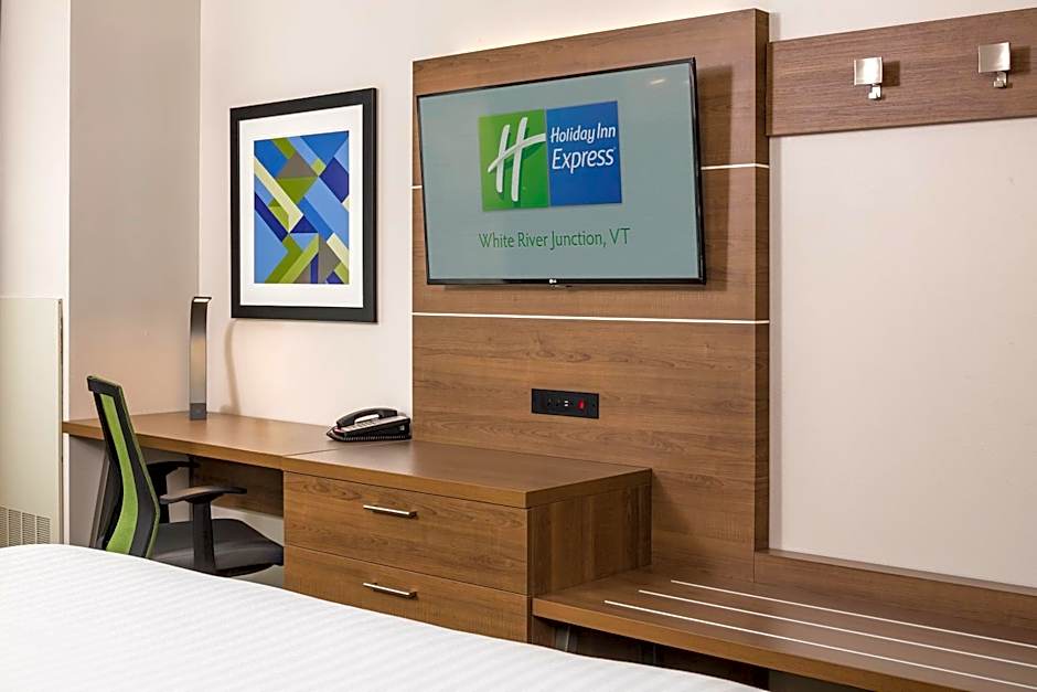 Holiday Inn Express Hotel & Suites White River Junction By IHG