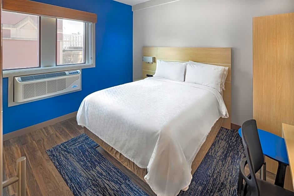Holiday Inn Express & Suites - Atlanta Downtown by IHG