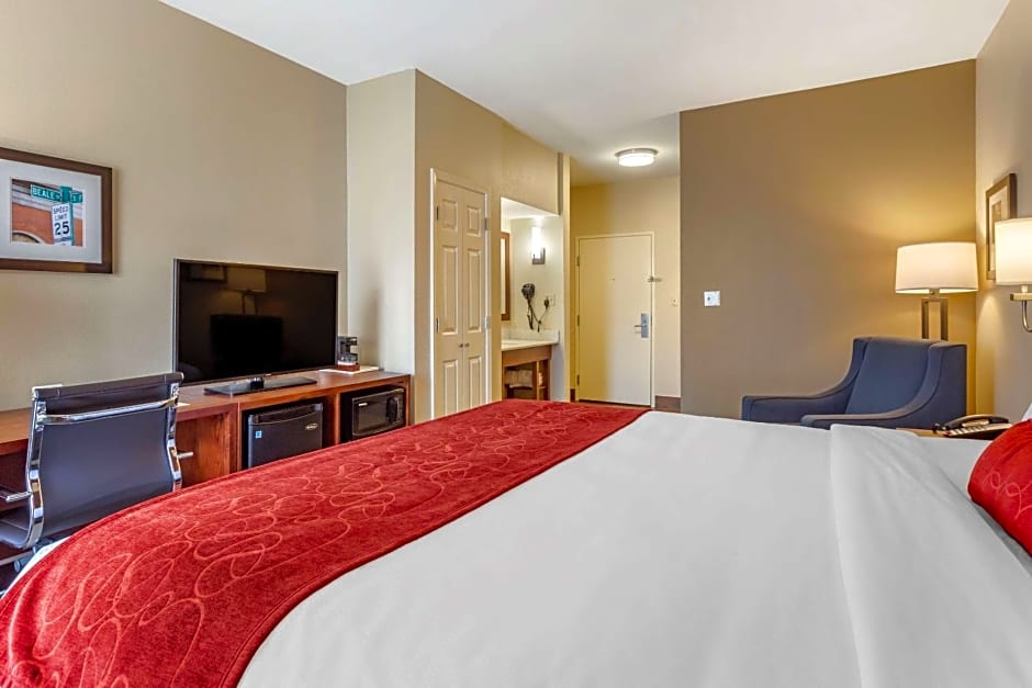 Comfort Suites Cordova