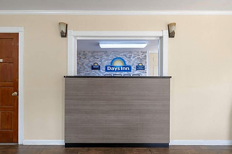 Days Inn by Wyndham Canton