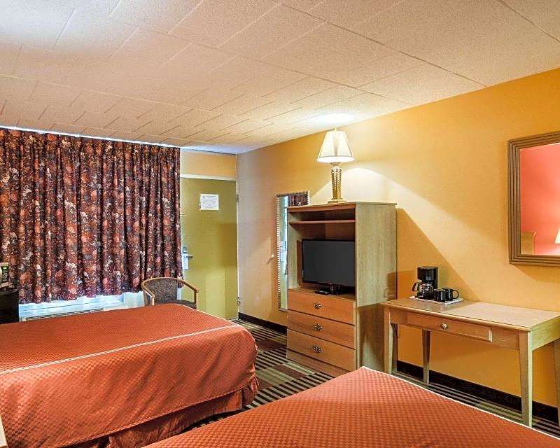 Rodeway Inn University