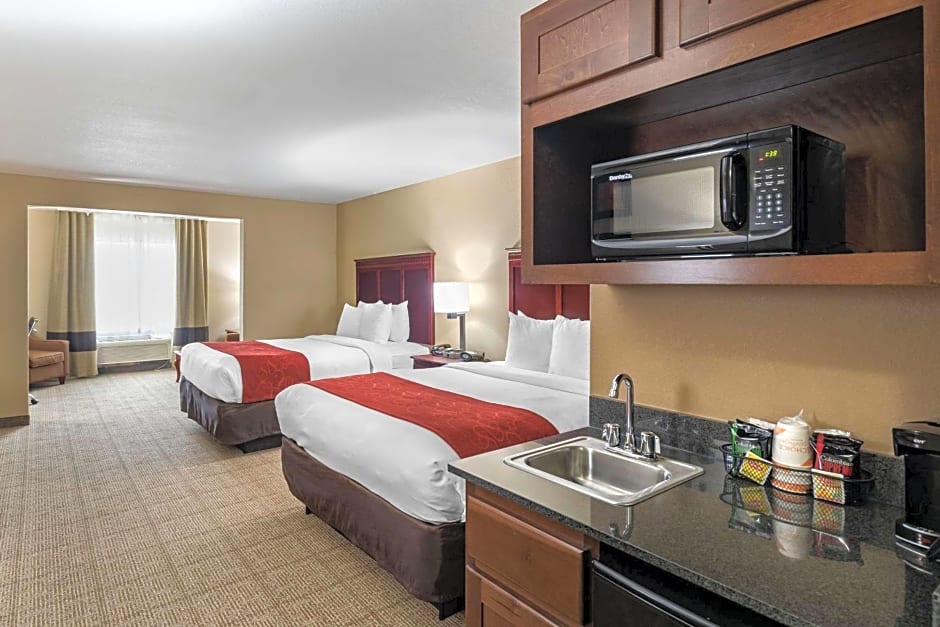 Comfort Suites Ennis