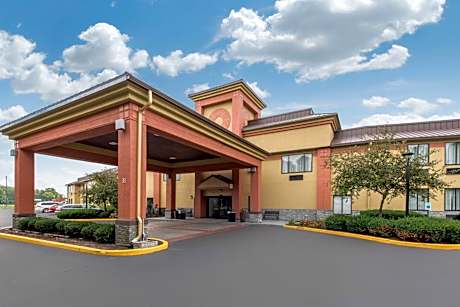Quality Inn & Suites Brownsburg - Indianapolis West