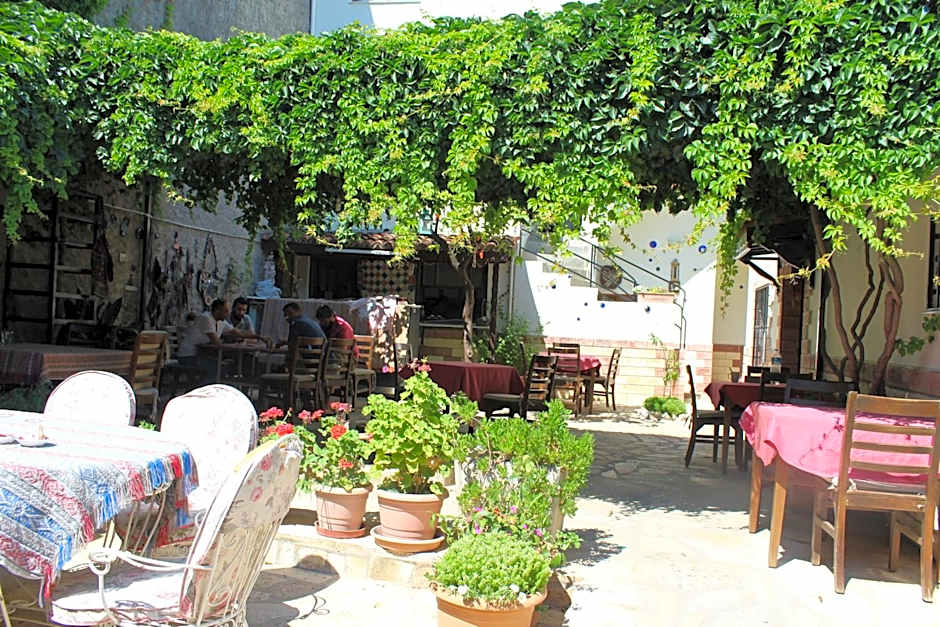 Tuncay Pension