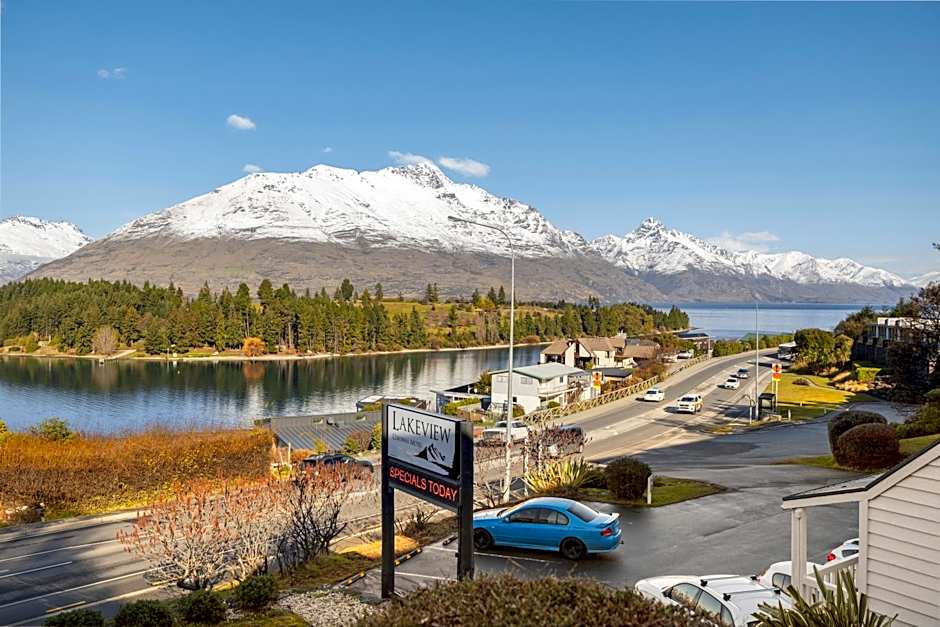 Lakeview Colonial Motel