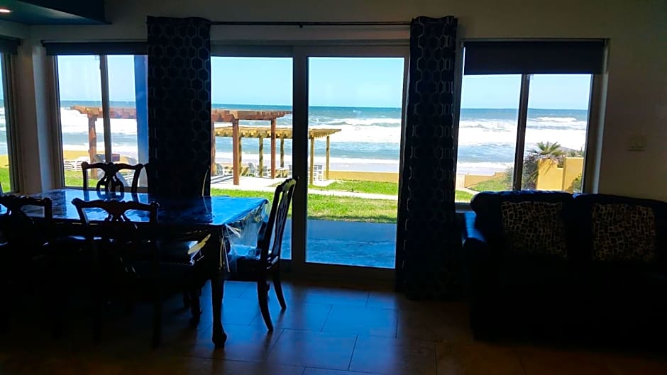 Driftwood Beach Motel