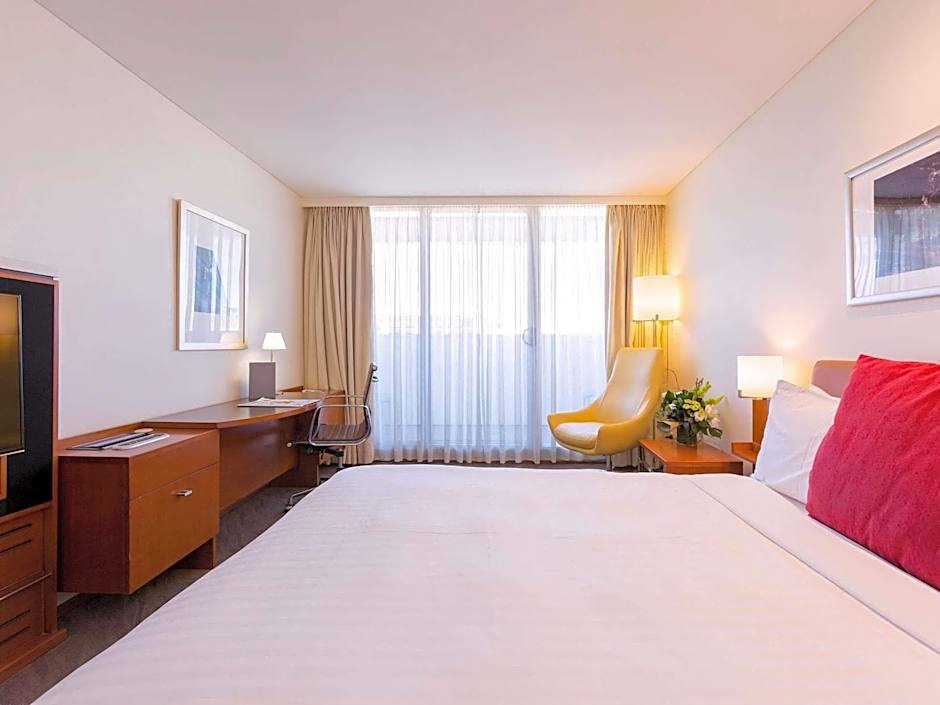 Novotel Canberra