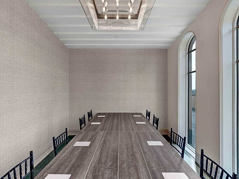 Tulsa Club Hotel Curio Collection By Hilton