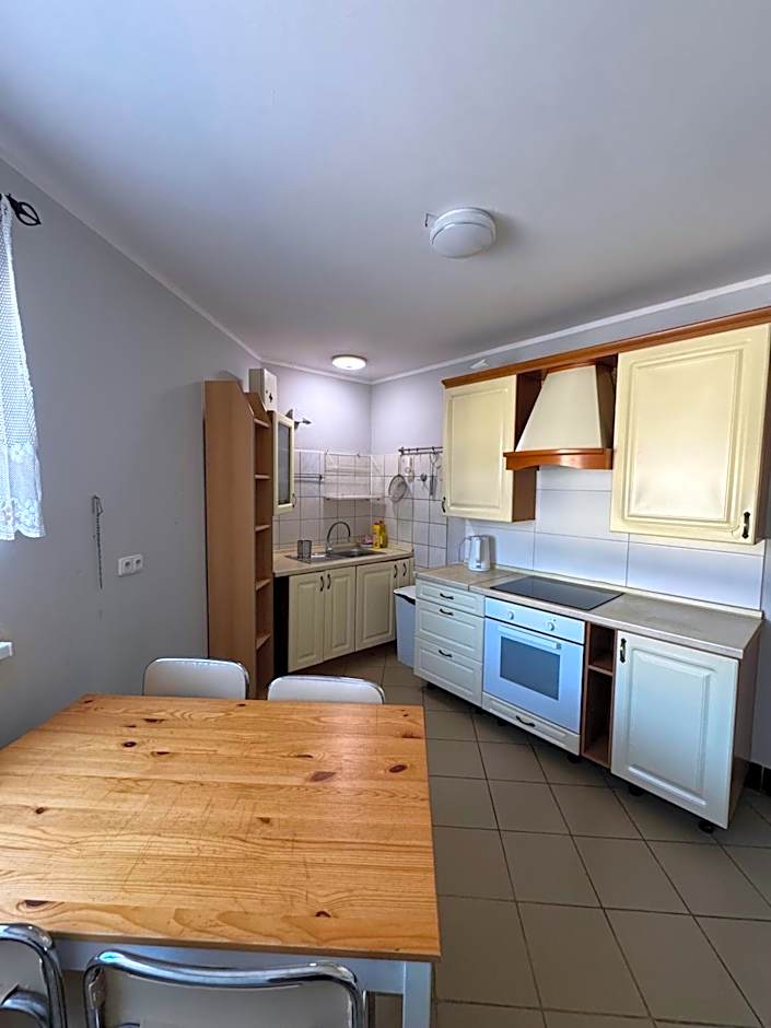 Hostelik Przy Przystanku