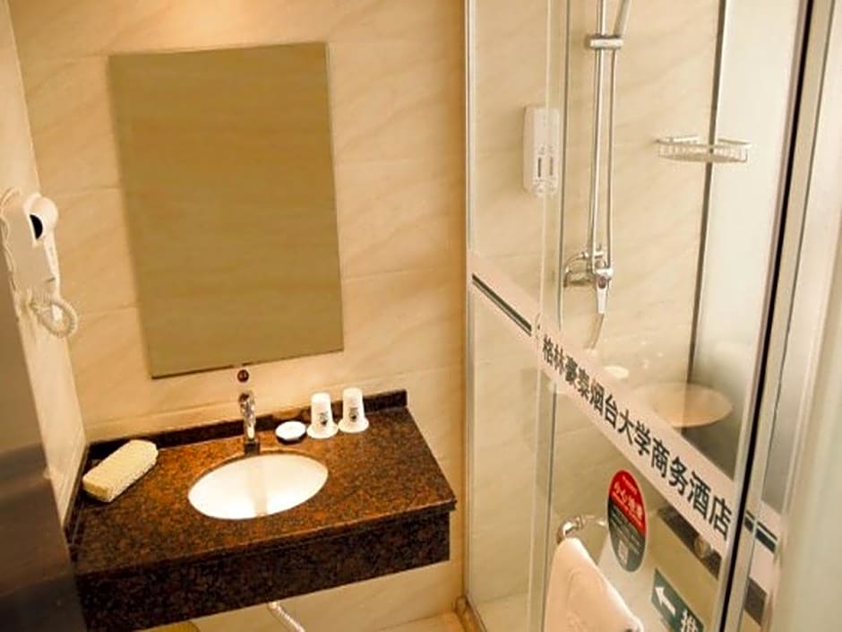 GreenTree Inn ShanDong Yantai Yantai University Business Hotel