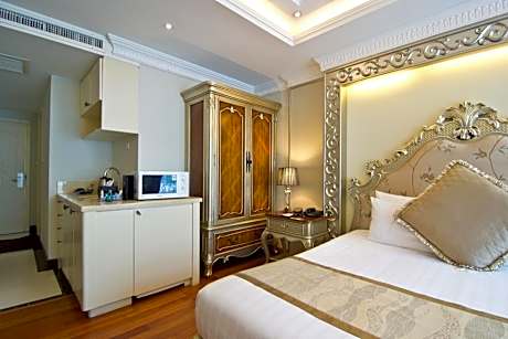 Deluxe Double Room with Spa Bath