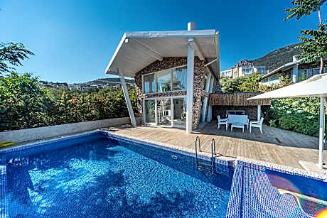 The Pavilions-Private Pool Houses