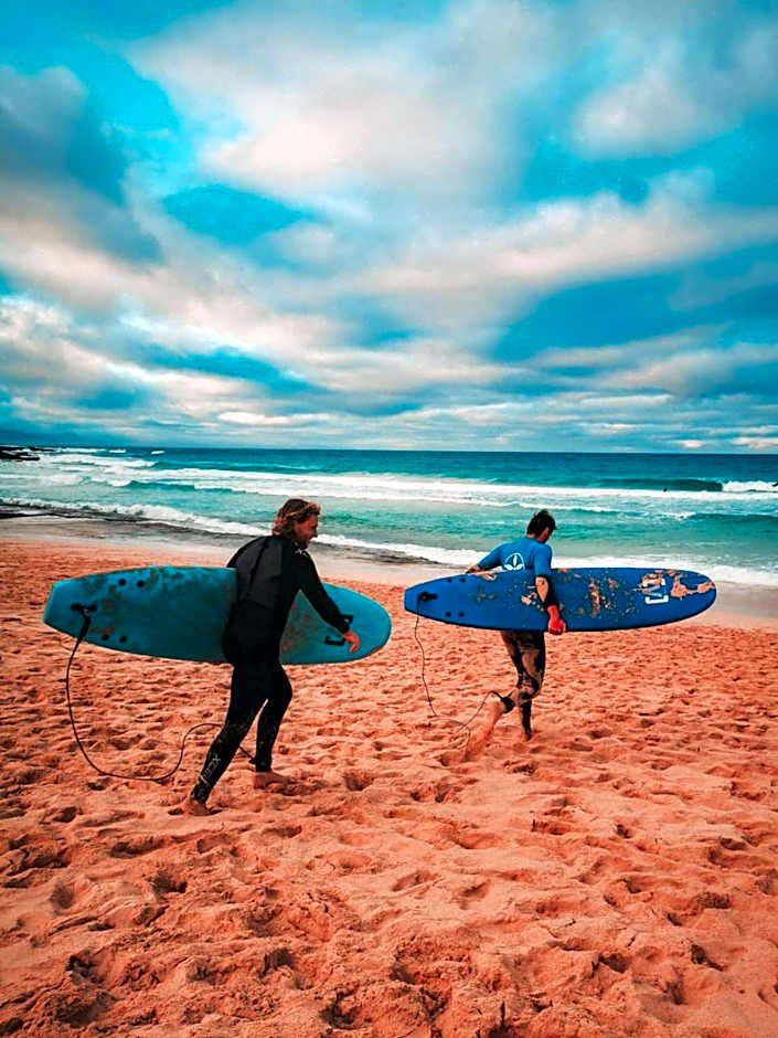 International Surf Camp ONLY SURF