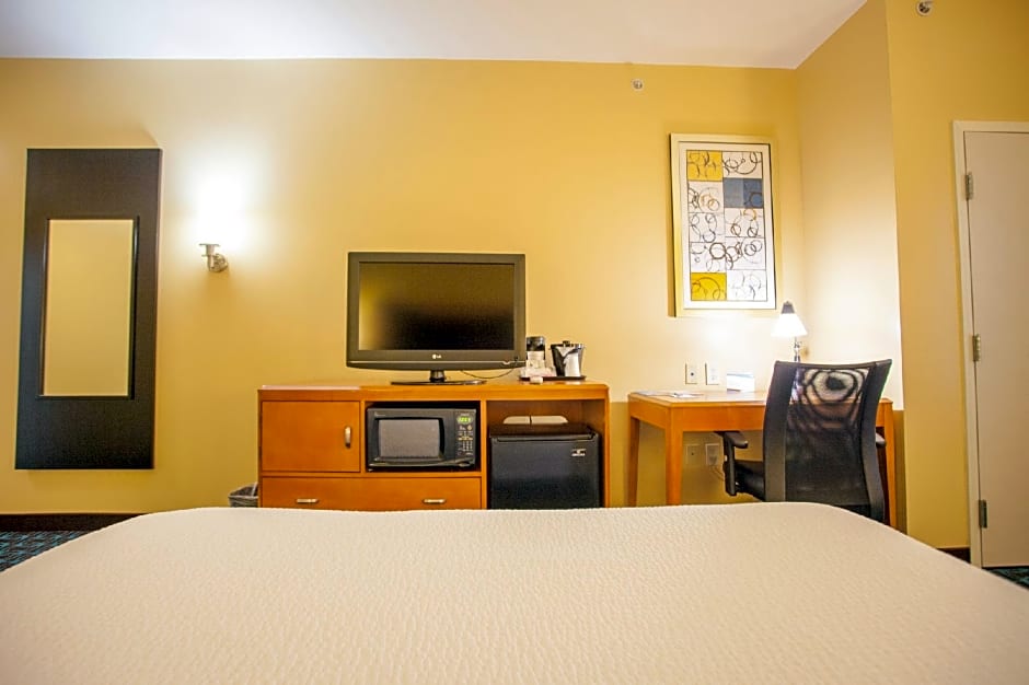 Fairfield Inn & Suites by Marriott Houston Channelview