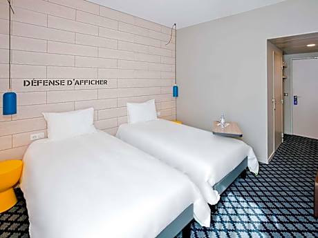 Standard Twin Room