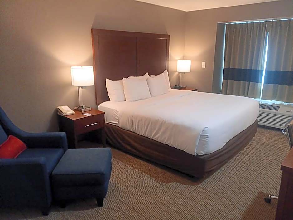 Comfort Inn & Suites