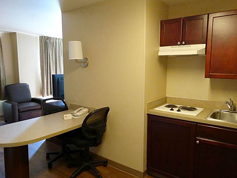 Lonestar Suites By IHG