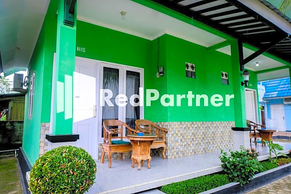 Villa Ikhbar Ciletuh RedPartner