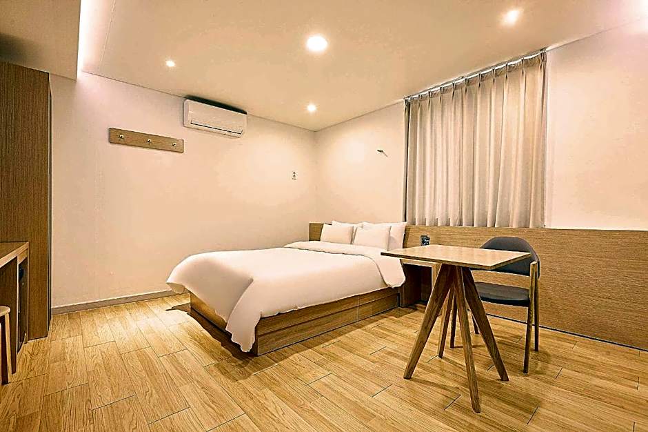 H-AVENUE Hotel NamChuncheon