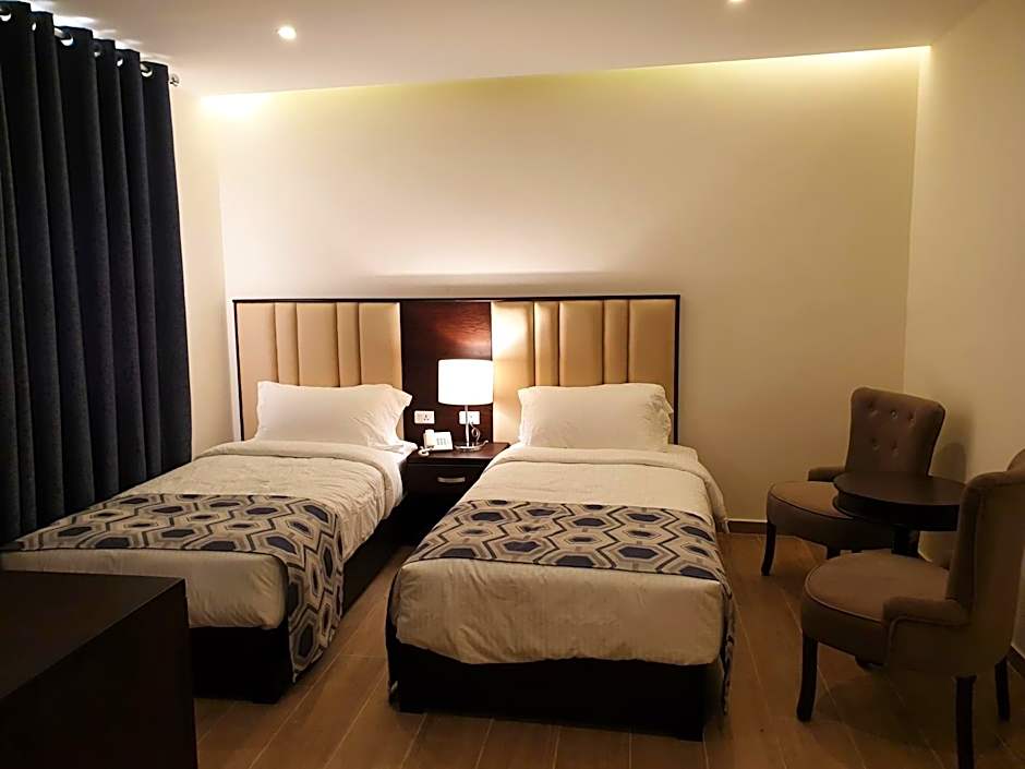 Petra Heart Hotel