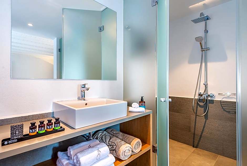 DreamBox Mykonos Suites