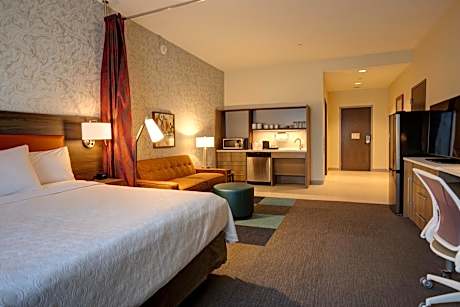 One-Bedroom King Suite - Non-Smoking