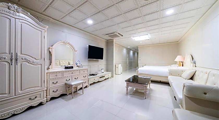 Donghae Boyang Hot Spring Convention Hotel