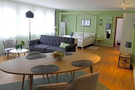 Deluxe Apartment