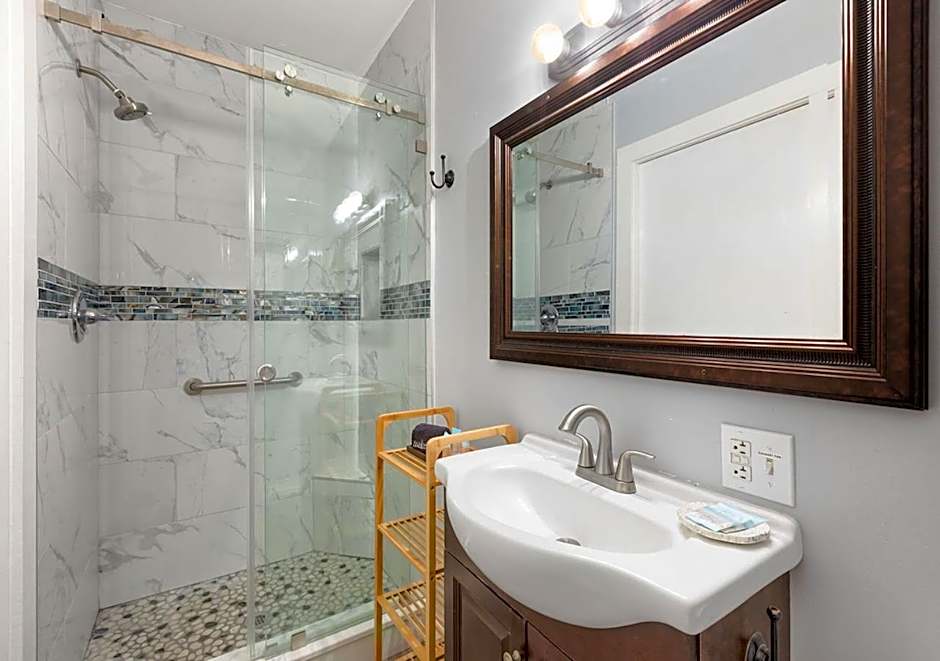 The Grand Guesthouse