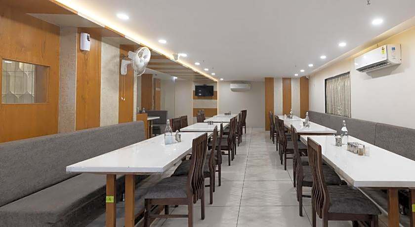 Hotel The Grand Dipak