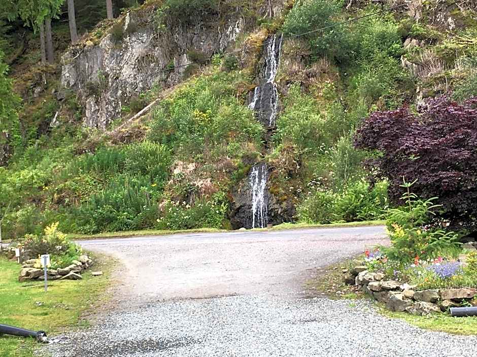 The Castleton Sea View 13