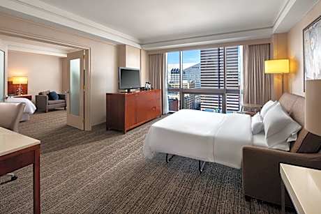 Fountain Square, 1 Bedroom Junior Suite, 1 King or 2 Double, Fountain Square view